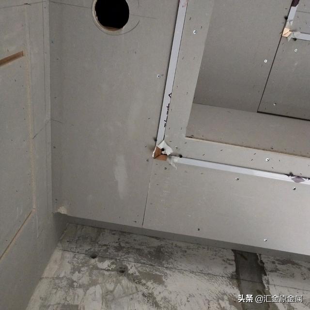 輕奢不銹鋼線(xiàn)條安裝方法